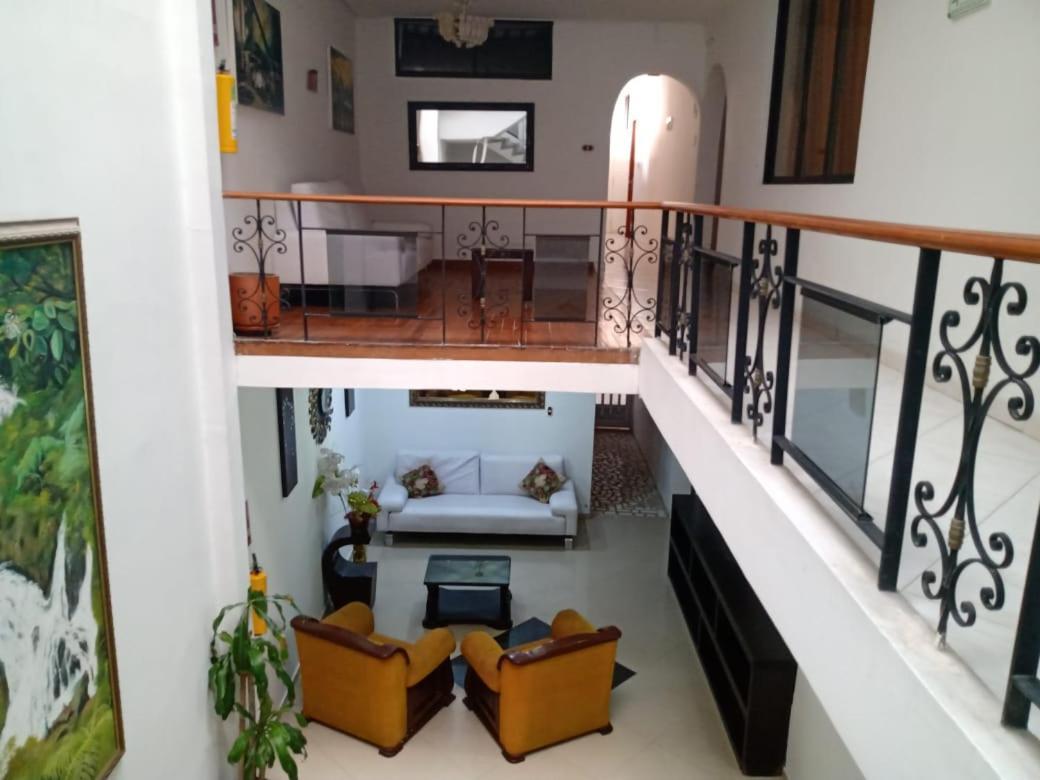 Hotel Brisas Medellin Exterior photo